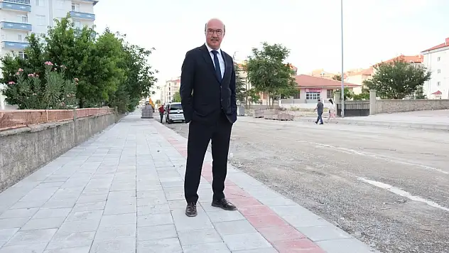 Konya'nın Akşehir ilçesine Karayolları standartında yol