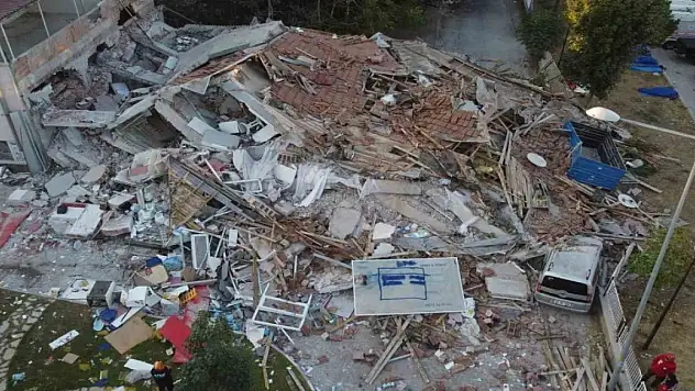 Deprem hayatını kaybeden vatandaşın kimliği belirlendi