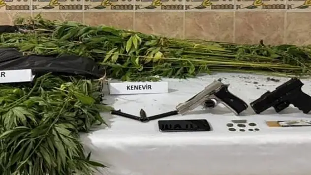 Konya'da tarihi eser ve uyuşturucu operasyonu: 3 tutuklama