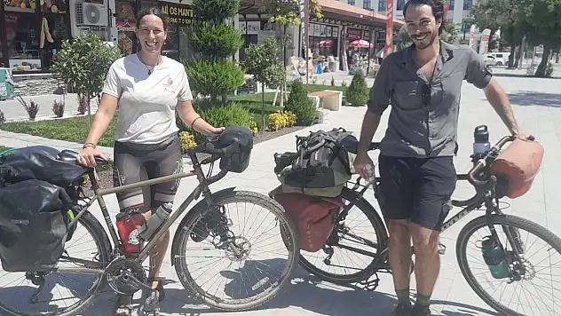 İki Kanadalı Konya'da!