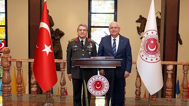 Bakan Güler, Genelkurmay Başkanı Bayraktaroğlu'nu kabul etti