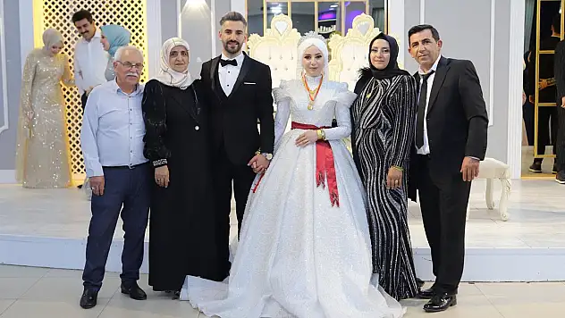 Sena ile Samet'in mutlu günü