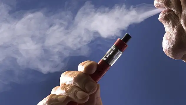 Elektronik sigara nedeniyle yoğun bakıma düşen hastadan uyarı: Asla kullanmayın