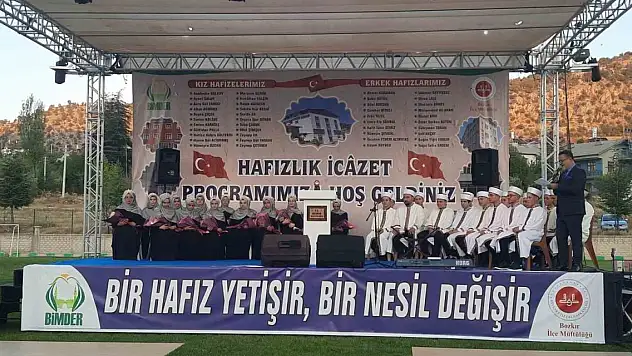 Konya'da 41 öğrenciye icazet belgesi verildi