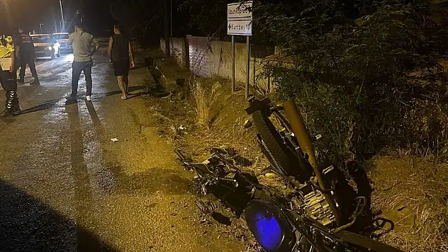 Motosiklet ile elektrikli bisiklet çarpıştı: 1 ölü, 1 yaralı