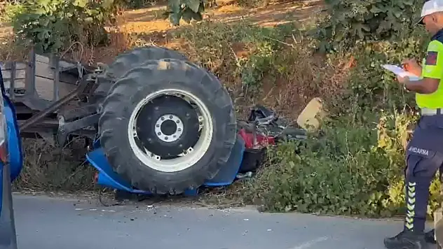 Devrilen traktörün altında kalan sürücü öldü