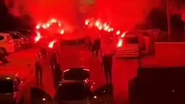 'Kız isteme' merasimi meşalelerle şova dönüşünce damat adayları cezayı yedi