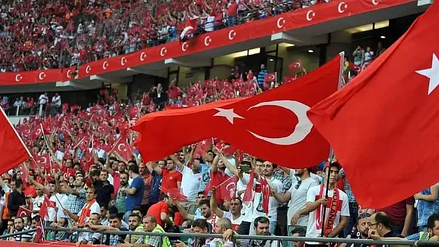 Konyaspor Stadyumu, görsel şölene hazırlanıyor (İZLE)