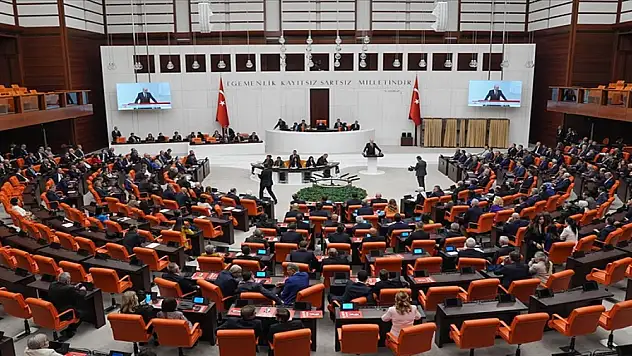 TBMM Başkanı Kurtulmuş, Meclis'i olağanüstü toplantıya çağırdı