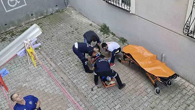 4'üncü kattan atlayan kuaför kadın hayatını kaybetti