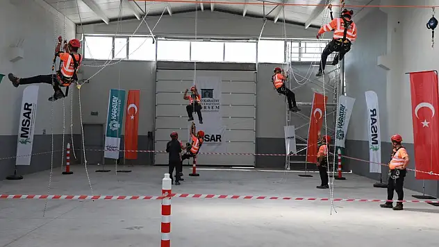 Konya'daki arama ve kurtarma ekibi resmi yetki için ter döküyor