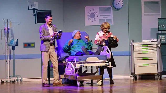 Konya'da Şen Şakrak Şov seyirciden tam not aldı