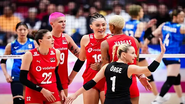 A Milli Kadın Voleybol Takımı, dünya ikincisi oldu