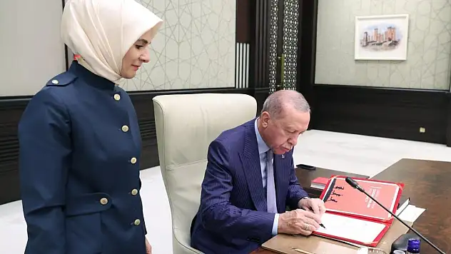 Cumhurbaşkanı Erdoğan Dijital Dünyada Çocuk Hakları Sözleşmesi'ni imzaladı