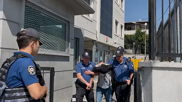 16 yaşında 27 yıl 10 ayla aranan şahıs yakalandı!