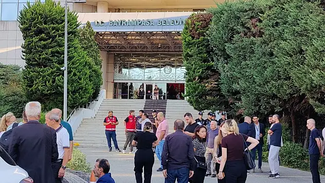 Bayrampaşa Belediyesi'ne operasyon... Başkan Hasan Mutlu dahil 48 gözaltı kararı