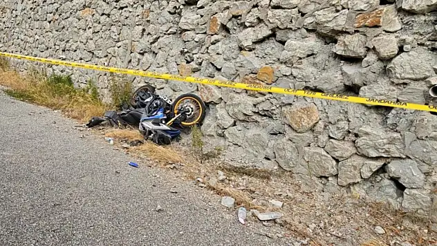 Polis memuru, motosiklet kazasında yaşamını yitirdi