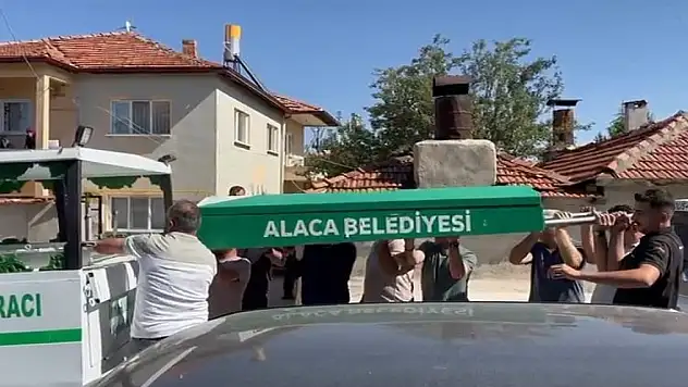 2'nci kattaki balkondan 1'inci katın balkonuna düşüp öldü