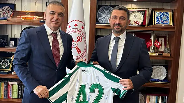 Konyaspor'dan önemli ziyaret, işte masadaki konular!