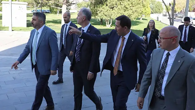 Karatay'ın yatırım ve projeleri Bursa heyetiyle paylaşıldı