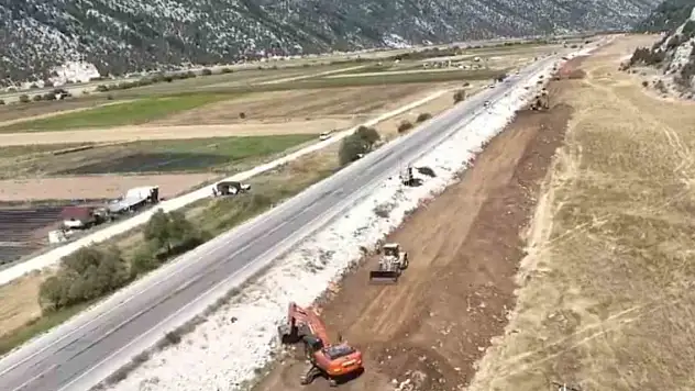 Gembos Ovası bölgesinde start verildi... Konya-Antalya Kara yolunda duble yol çalışmaları başladı