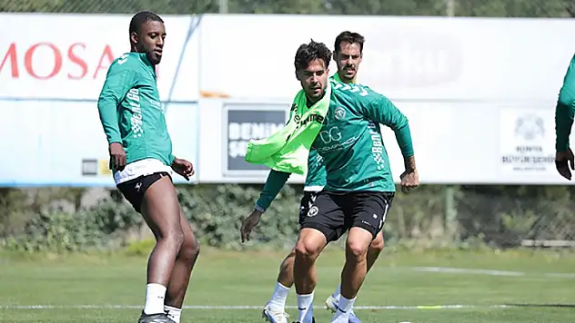 Konyaspor, Galatasaray maçının temposunu arttırdı!