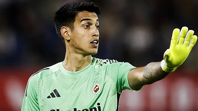 Fenerbahçe'nin kalecisi İrfan Can Eğribayat'tan mesaj