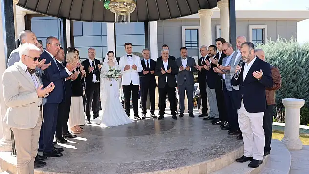 Konya protokolünü buluşturan düğün