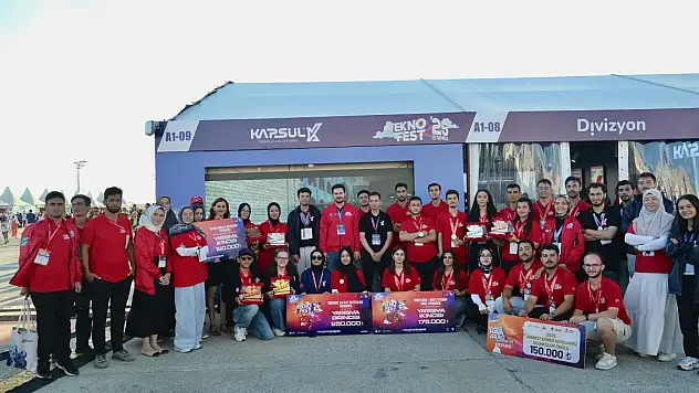 Konya'da 18 ödülle döndüler... Altay'dan tebrik