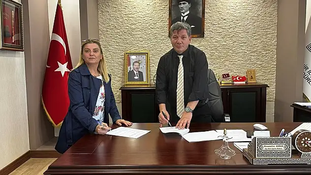 İmzalar atıldı! Konya'nın ilçesinde taşımalı eğitim öğrencilerine ücretsiz yemek verilecek