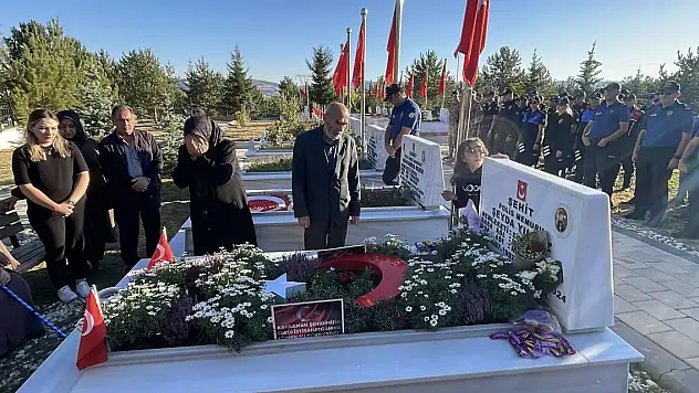 Şehadeti ülkeyi yasa boğmuştu, Şeyda Yılmaz kabri başında anıldı