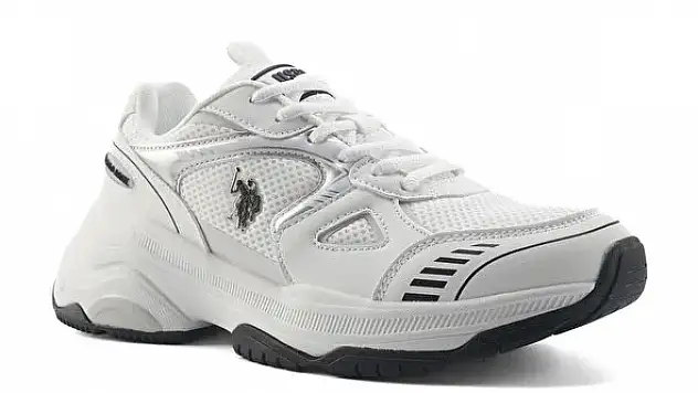 Büyük Numara Ayakkabı: Tarzı ve Konforu Birleştiren Yeni Moda Yolu