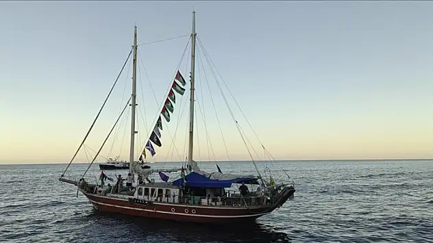 İsrail Sumud Filosu'nu çevreliyor: 20'den fazla gemi tespit edildi