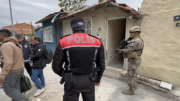 Yurtdışına kaçış hazırlığındaki FETÖ'cülere operasyon