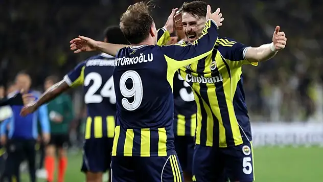 Son Dakika! Fenerbahçe, UEFA Avrupa Ligi'nde evinde kazandı