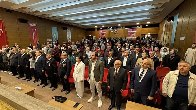 Konya'da şehitlere saygı gecesi