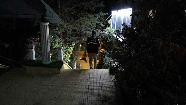 Düğün salonunda silahlı kavga: 4 yaralı