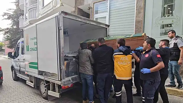 Asansör boşluğuna düşen usta hayatını kaybetti