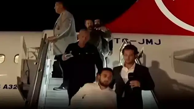 İsrail'in alıkoyduğu 15 Türk aktivist İstanbul'da