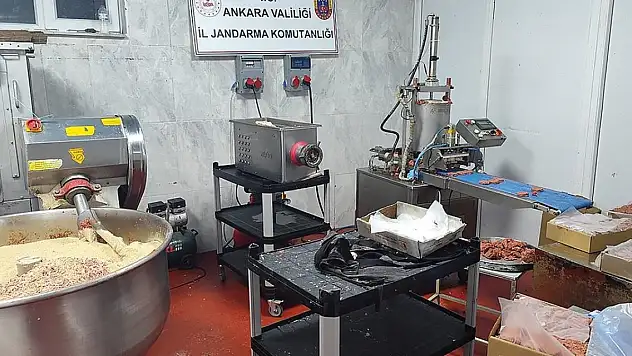 Skandal! 17 ton bozuk et ele geçirildi