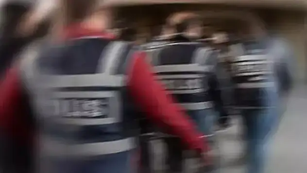 MİT ve emniyetten FETÖ'nün hücre evlerine operasyon: 4 gözaltı