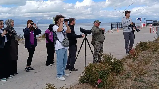 Beyşehir Gölü kıyılarında kuş gözlemi yaptılar