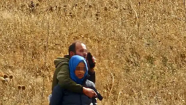 Korku dolu anlar... Eski eşini silahla rehin aldı