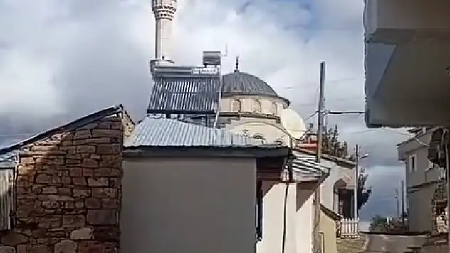 Kaynak makinesi kayboldu, camii hoparlöründen sitem etti
