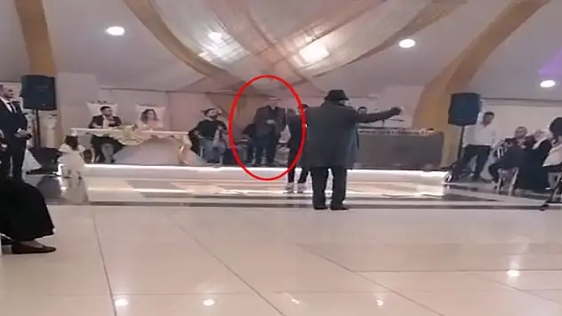 Sahnede kalp krizi geçiren sanatçı hayatını kaybetti