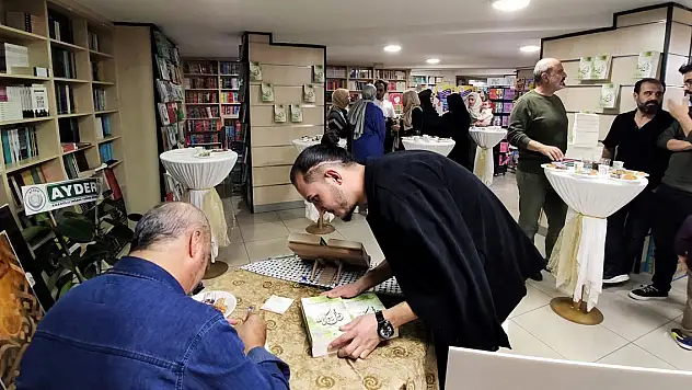 Seyfettin Huca okurlarıyla buluştu