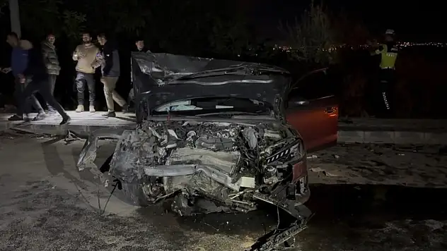 Polisin dur ihtarına uymayan araç faciaya davetiye çıkardı: 7 yaralı