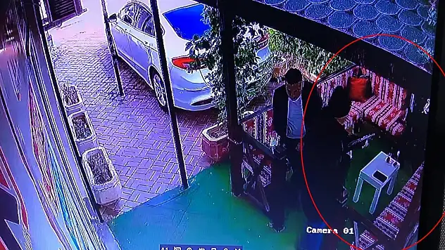 Gazeteciyi pompalı tüfekle vurdu