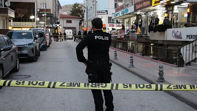 Tartışma yaşadığı husumetlisini tüfekle vurdu