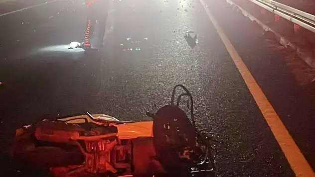 Devrilen motosikletin sürücüsü hayatını kaybetti